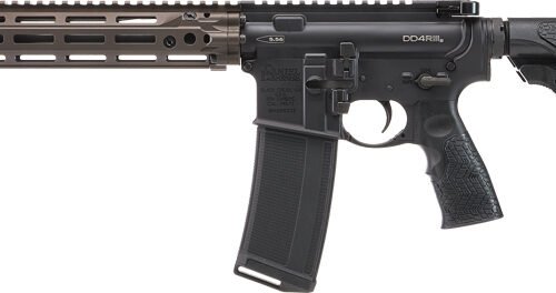 GDD4RIII.jpg DANIEL DEF. DD4 RIII CARBINE - 5.56X45 16" 32RD BLK/FDE
