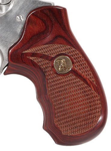 P63060.jpg PACHMAYR LAMINATED WOOD GRIPS - RUGER SP101 ROSEWOOD CHECKERED