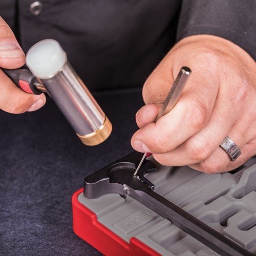 REAL AVID AR15 MASTER BENCH - BLOCK