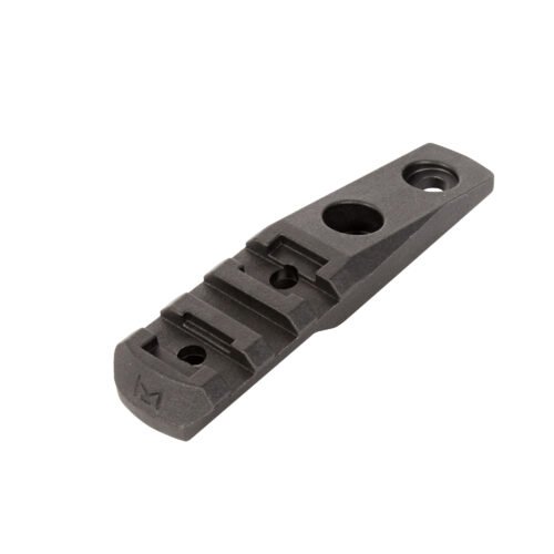 mag587blk4bfe.jpg MAGPUL M-LOK CNTLVR LGHT MNT POLY BLK