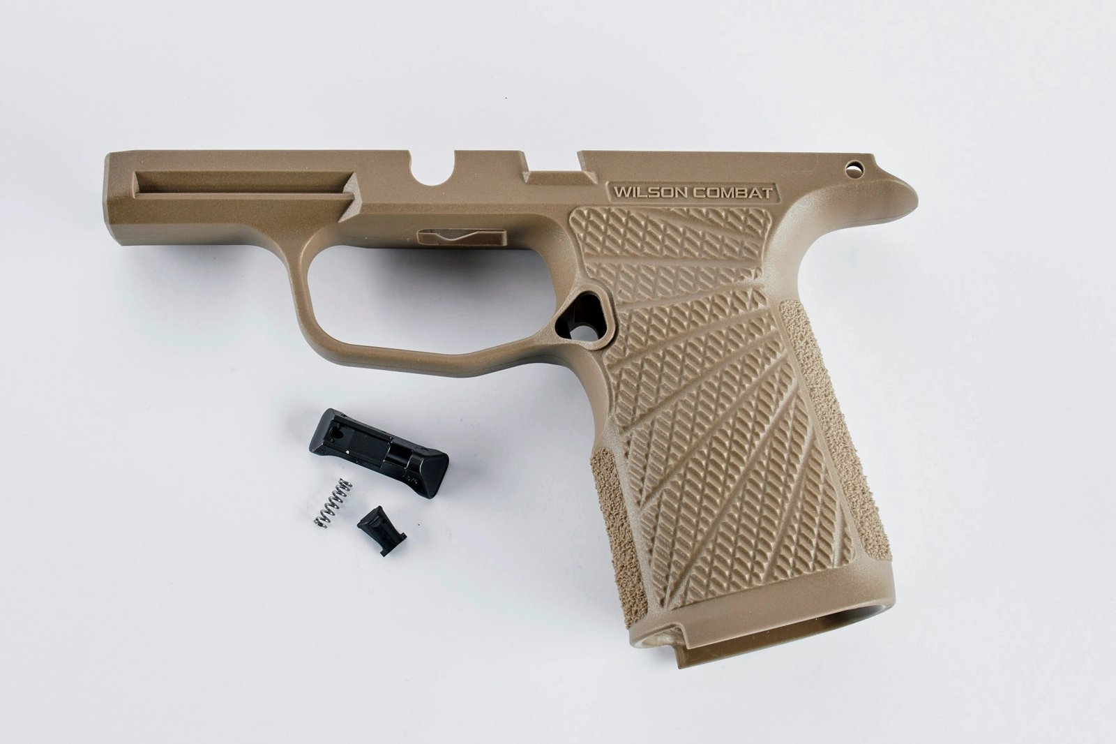 tanwc365gip28d3.jpg WILSON COMBAT GRIP MOD WCP365 XL TAN