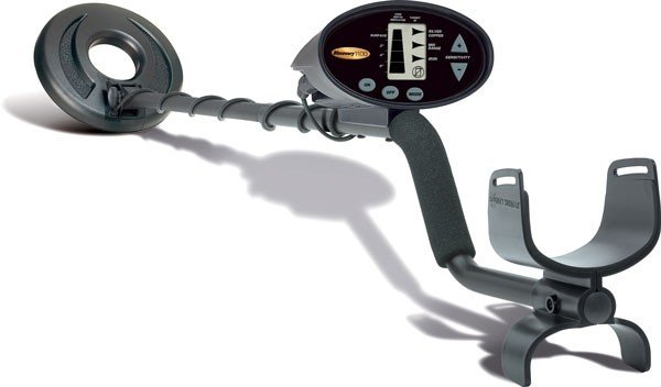 BOUNTY HUNTER "DISCOVERY 1100" - METAL DETECTOR
