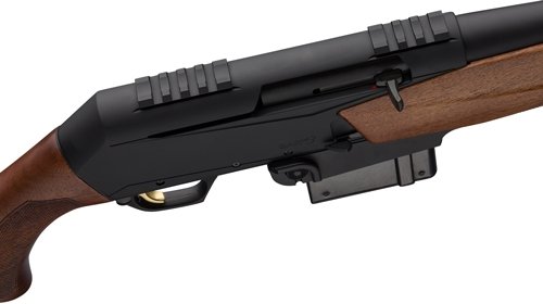 g031065218_top-of-recvr BROWNING BAR MK3 DBM 308WIN - 18" MATTE BLACK/WALNUT